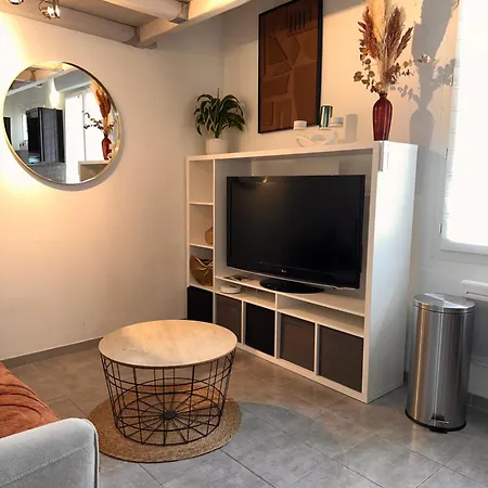 Apartment Le Cocon De Garons, Centre & Aeroport Garons